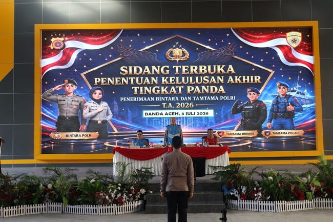 Sidang terbuka penentuan kelulusan akhir tingkat Panitia Daerah (Panda) penerimaan Bintara dan Tamtama Polri Tahun Anggaran 2026 di Gedung Meuligoe Polda Aceh, Jumat sore 3 Juli 2026. Sidang terbuka penentuan kelulusan akhir tingkat Panitia Daerah (Panda) penerimaan Bintara dan Tamtama Polri Tahun Anggaran 2026 di Gedung Meuligoe Polda Aceh, Jumat sore 3 Juli 2026.