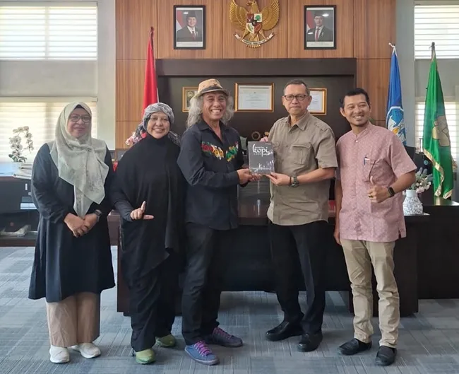 Ⓒ Hak cipta foto di atas dikembalikan sesungguhnya kepada pemilik foto Ⓒ Hak cipta foto di atas dikembalikan sesungguhnya kepada pemilik foto