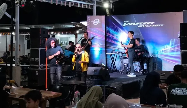 Ⓒ Hak cipta foto di atas dikembalikan sesungguhnya kepada pemilik foto Ⓒ Hak cipta foto di atas dikembalikan sesungguhnya kepada pemilik foto