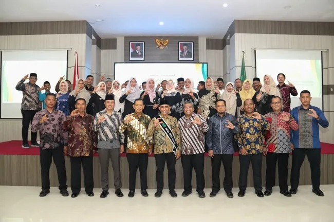 Ⓒ Hak cipta foto di atas dikembalikan sesungguhnya kepada pemilik foto Ⓒ Hak cipta foto di atas dikembalikan sesungguhnya kepada pemilik foto