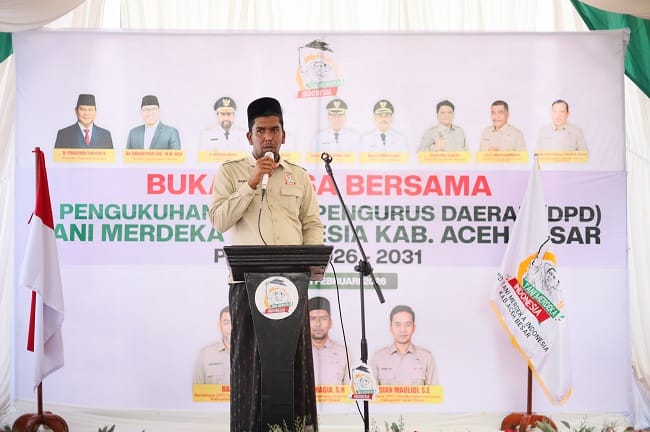 Ketua Dewan Pengurus Daerah (DPD) Tani Merdeka Indonesia Kabupaten Aceh Besar, Tgk Bahagia SH