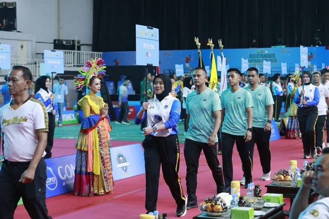 Bulutangkis Kapolri Cup 2026 resmi dibuka di GOR Universitas Negeri Jakarta (UNJ), Senin (27/7/2026). (Foto: PBSI)