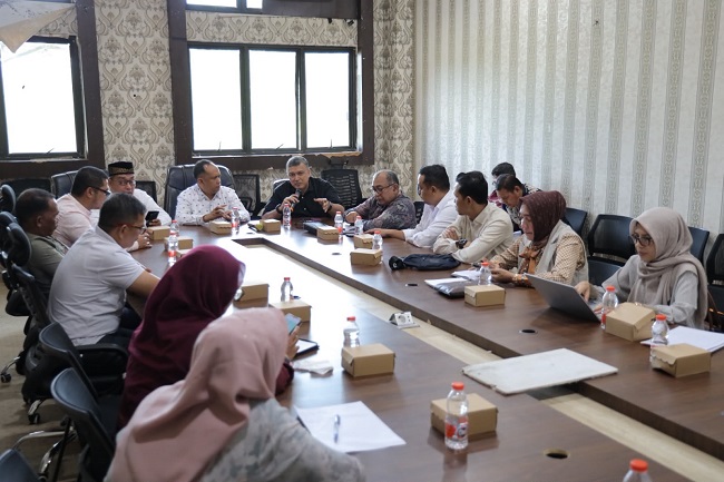 Tim Kajian Implementasi MoU Helsinki dan UUPA Lembaga Wali Nanggroe berdialog dengan Pemerintah Kota Subulussalam di Kantor Wali Kota Subulussalam guna menghimpun aspirasi daerah sebagai bahan penyusunan rekomendasi strategis penguatan implementasi kekhususan Aceh, Jumat (31/7/2026), Tim Kajian Implementasi MoU Helsinki dan UUPA Lembaga Wali Nanggroe berdialog dengan Pemerintah Kota Subulussalam di Kantor Wali Kota Subulussalam guna menghimpun aspirasi daerah sebagai bahan penyusunan rekomendasi strategis penguatan implementasi kekhususan Aceh, Jumat (31/7/2026),