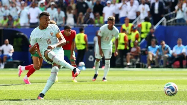 Kylian Mbappe melepaskan tendangan penalti saat menghadapi Maroko pada laga perempat final Piala Dunia 2026 di Boston Stadium, Jumat (10/7/2026) dini hari WIB. Tendangan tersebut berhasil digagalkan kiper Maroko, Yassine Bounou. FOTO/Getty Images/Chris Brunskill/Fantasista Kylian Mbappe melepaskan tendangan penalti saat menghadapi Maroko pada laga perempat final Piala Dunia 2026 di Boston Stadium, Jumat (10/7/2026) dini hari WIB. Tendangan tersebut berhasil digagalkan kiper Maroko, Yassine Bounou. FOTO/Getty Images/Chris Brunskill/Fantasista