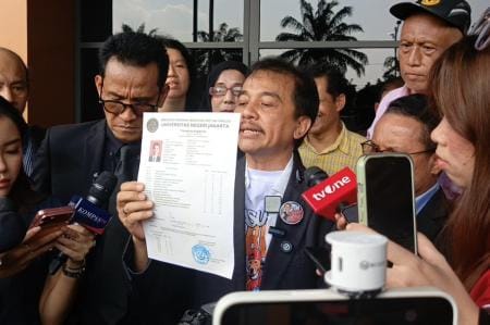 Ⓒ Hak cipta foto di atas dikembalikan sesungguhnya kepada pemilik foto Ⓒ Hak cipta foto di atas dikembalikan sesungguhnya kepada pemilik foto
