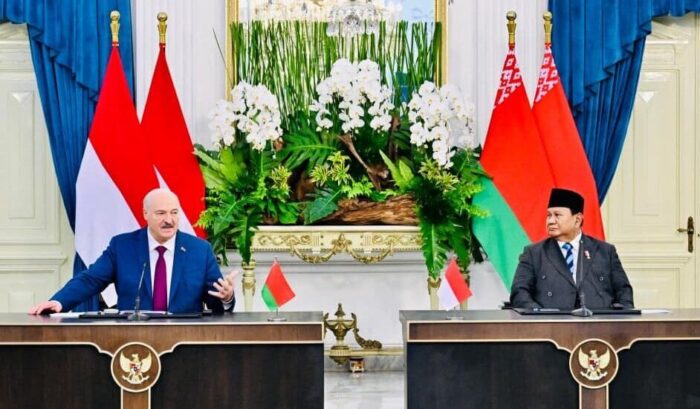 Presiden Republik Indonesia, Prabowo Subianto, dan Presiden Republik Belarus, Aleksandr Lukashenko. Foto: BPMI Setpres
