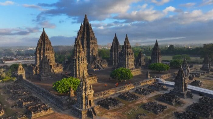 Suasana Kompleks Candi Prambanan, Kabupaten Sleman, Daerah Istimewa Yogyakarta (DIY), Rabu (8/7/2026). Foto: BPMI Setpres