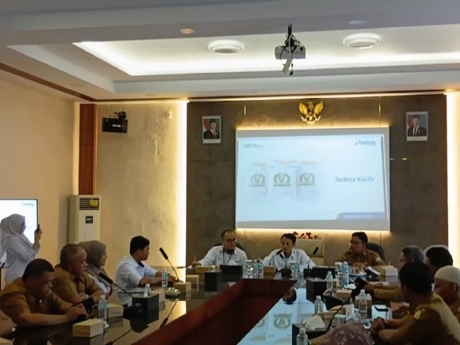 Suasana sosialisasi Penyaluran Bantuan Pangan (PBP) Beras, di Kantor Perum Bulog Kanwil Aceh, Kuta Alam, Kota Banda Aceh, Senin (24/8/2026). Suasana sosialisasi Penyaluran Bantuan Pangan (PBP) Beras, di Kantor Perum Bulog Kanwil Aceh, Kuta Alam, Kota Banda Aceh, Senin (24/8/2026).