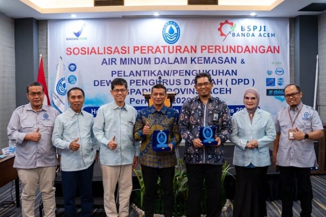 Sinergi Perkuat AMDK Aceh, BBPOM Dorong Kepatuhan Hasilkan Air Minum Berkualitas. Foto: Humas BPOM Aceh