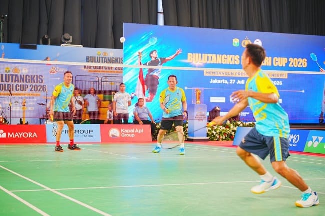 Kapolri Jenderal Listyo Sigit Prabowo bermain bulutangkis memeriahkan penutupan Kapolri Cup 2026, di GOR Universitas Negeri Jakarta (UNJ), Jakarta, Sabtu (1/8/2026). (Dok. Istimewa) Kapolri Jenderal Listyo Sigit Prabowo bermain bulutangkis memeriahkan penutupan Kapolri Cup 2026, di GOR Universitas Negeri Jakarta (UNJ), Jakarta, Sabtu (1/8/2026). (Dok. Istimewa)