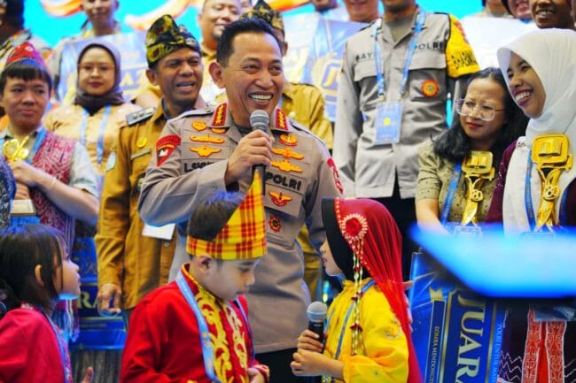 Kapolri Beri Ruang Anak untuk Berkarya, dari Dongeng hingga Cita-Cita