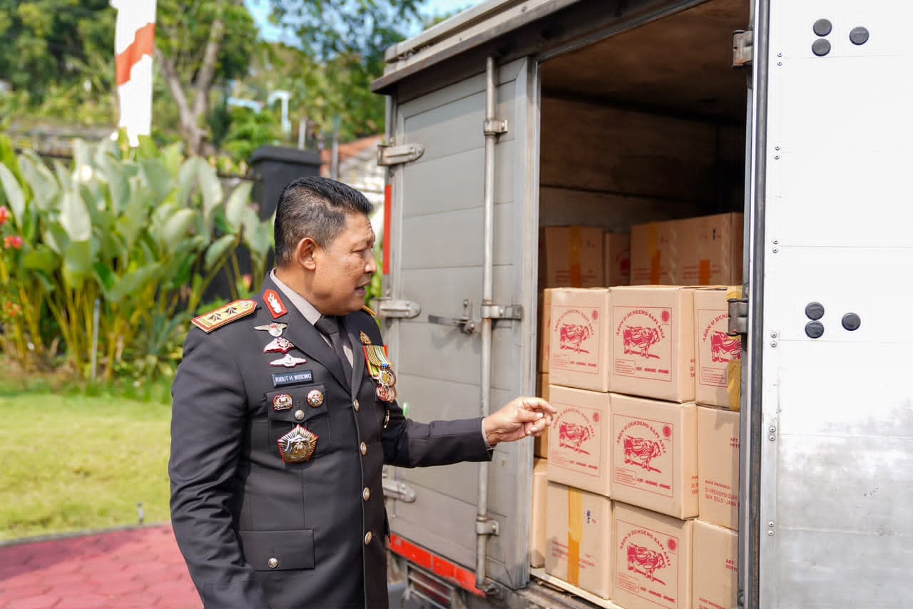 Polda Jateng Kirim 10 Truk Bantuan dan Tim Medis untuk Korban Gempa NTT
