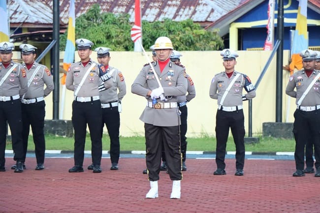 Polres Aceh Jaya menggelar upacara peringatan Hari Juang Polri Tahun 2026, Jumat, 21 Agustus 2026. Upacara berlangsung khidmat dan dipimpin Kapolres Aceh Jaya AKBP Zulfa Renaldo, dengan Kanit Tipidum Ipda Zandi Erika bertindak sebagai komandan upacara. IST