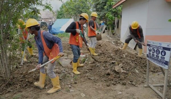 Kementerian PU Angkut 33 Ribu Ton Lumpur-Sampah Bencana di Aceh Foto: Dok. Kemneterian PU