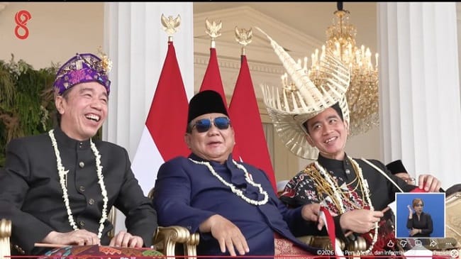 Foto Prabowo-Gibran-Jokowi di Upacara HUT ke-81 RI: (tangkapan layar YouTube Setpres) Foto Prabowo-Gibran-Jokowi di Upacara HUT ke-81 RI: (tangkapan layar YouTube Setpres)