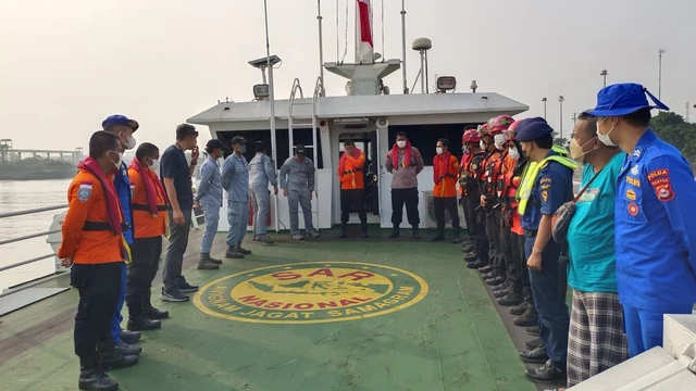 01m25dvpb2jfemdp4v4j6ek82q Polri kerahkan KP Sanjaya-7017 dan libatkan salah satu istri dari 5 wartawan hilang. Foto: Dok. Polri