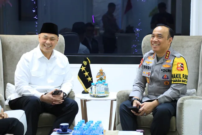 Wakapolri Komjen Pol Prof Dr Dedi Prasetyo bersama Pendiri ESQ Prof Dr (HC) Ary Ginanjar Agustian di Mabes Polri, Jakarta, Rabu (30/9/2026). Wakapolri Komjen Pol Prof Dr Dedi Prasetyo bersama Pendiri ESQ Prof Dr (HC) Ary Ginanjar Agustian di Mabes Polri, Jakarta, Rabu (30/9/2026).