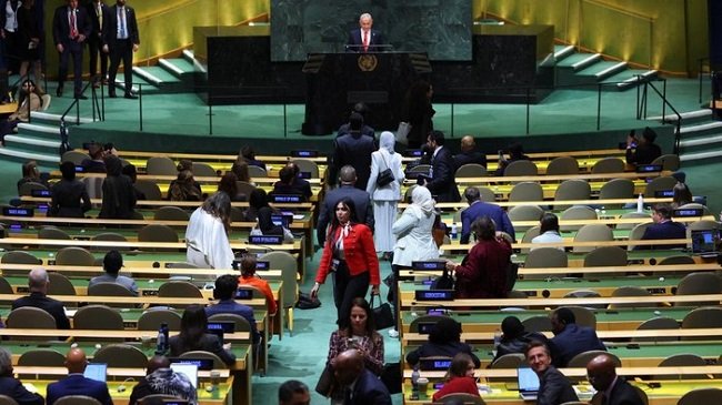 Delegasi berbagai negara walk out dari Sidang Umum PBB saat Netanyahu berpidato. (REUTERS/Mike Segar) Delegasi berbagai negara walk out dari Sidang Umum PBB saat Netanyahu berpidato. (REUTERS/Mike Segar)