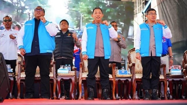 Kapolri Jenderal Polisi Listyo Sigit Prabowo mendorong para pekerja meningkatkan keterampilan, penguasaan teknologi, dan kemampuan manajerial. (dok Polri)