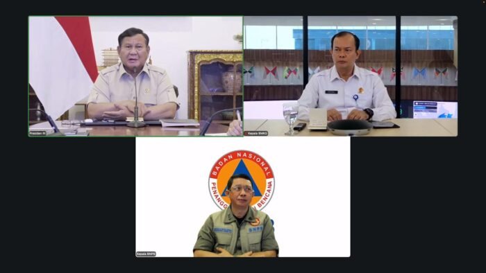 Presiden Prabowo Subianto menggelar rapat terbatas terkait penanganan bencana secara hybrid melalui konferensi video dari Istana Merdeka, Jakarta, Rabu (23/9/2026). Foto: BPMI Setpres/Kris Presiden Prabowo Subianto menggelar rapat terbatas terkait penanganan bencana secara hybrid melalui konferensi video dari Istana Merdeka, Jakarta, Rabu (23/9/2026). Foto: BPMI Setpres/Kris