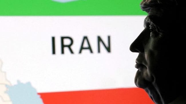Ilustrasi Donald Trump dan Iran. (REUTERS/Dado Ruvic) Ilustrasi Donald Trump dan Iran. (REUTERS/Dado Ruvic)