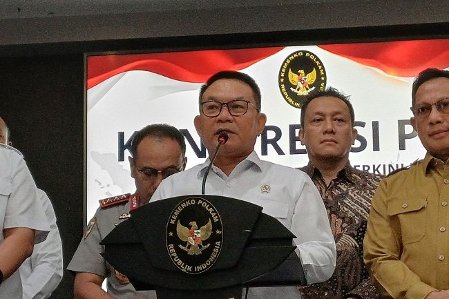 Menko Polkam Dudung Abdurachman di Kemenko Polkam, Jakarta, Senin (19/10/2026).(KOMPAS.com/BAHARUDIN AL FARISI) Menko Polkam Dudung Abdurachman di Kemenko Polkam, Jakarta, Senin (19/10/2026).(KOMPAS.com/BAHARUDIN AL FARISI)