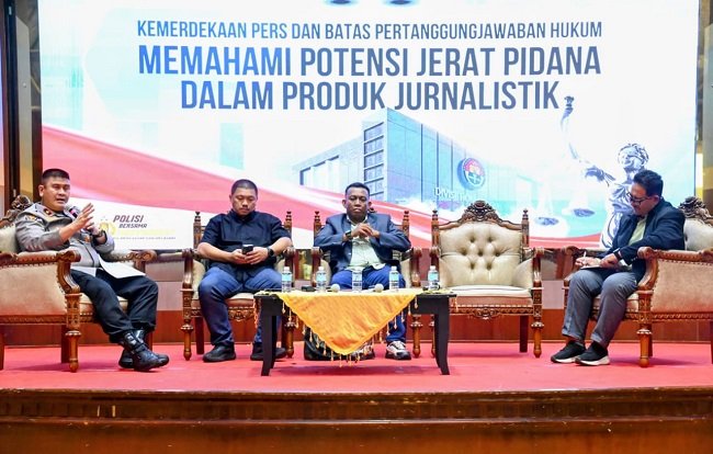 Sekdiskominfo Aceh Besar, Khairul Huda,Skom, MM, hadiri Diskusi Forum Pimpinan Redaksi Multimedia Aceh di Anjong Mon Mata, Banda Aceh, Kamis (15/10/2026). FOTO/MC ACEH BESAR