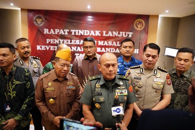 Rapat penyelesaian masalah keveteranan yang digelar Pusvet Bacadnas Kemhan RI di Banda Aceh membahas pendataan, verifikasi administrasi, dan pemenuhan hak veteran, Kamis (15/10/2026). Foto: Dok. Istimewa Rapat penyelesaian masalah keveteranan yang digelar Pusvet Bacadnas Kemhan RI di Banda Aceh membahas pendataan, verifikasi administrasi, dan pemenuhan hak veteran, Kamis (15/10/2026). Foto: Dok. Istimewa