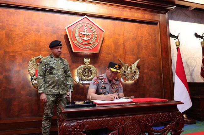 Foto: Kapolri Jenderal Suyudi temui Panglima TNI Jenderal Agus di Mabes TNI (dok. Istimewa) Foto: Kapolri Jenderal Suyudi temui Panglima TNI Jenderal Agus di Mabes TNI (dok. Istimewa)