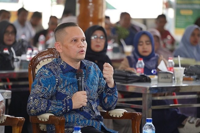 Ketua MKD DPR RI Nazaruddin Dek Gam mengapresiasi langkah Polda Aceh dalam memberantas penimbunan BBM bersubsidi jenis solar di Aceh, Minggu (25/10/2026). Ketua MKD DPR RI Nazaruddin Dek Gam mengapresiasi langkah Polda Aceh dalam memberantas penimbunan BBM bersubsidi jenis solar di Aceh, Minggu (25/10/2026).