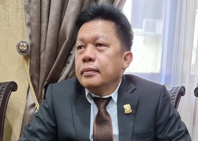 Direktur Eksekutif Lemkapi, Edi Hasibuan, menyampaikan hasil survei nasional yang mencatat 83,5 persen responden percaya program Polri Bersama Masyarakat membawa perubahan bagi institusi Polri, Jumat (30/10/2026).