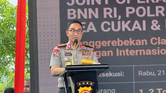 Kapolri Jenderal Suyudi Ario Seto menyampaikan pengungkapan laboratorium rahasia (clandestine lab) narkotika terbesar di Indonesia yang dibongkar aparat gabungan di Pidie, Aceh (dok Istimewa)