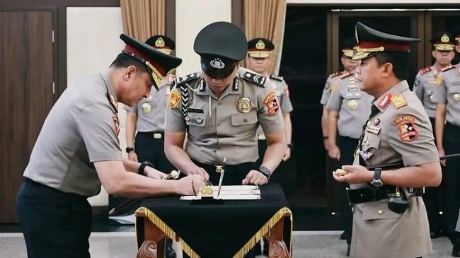 Foto: Kapolri pimpin sertijab di Mabes Polri (dok. Humas Polri)
